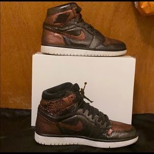 Jordan 1 mid Fearless OG, (unisex) Women’s 10 - extremely comfortable shoe